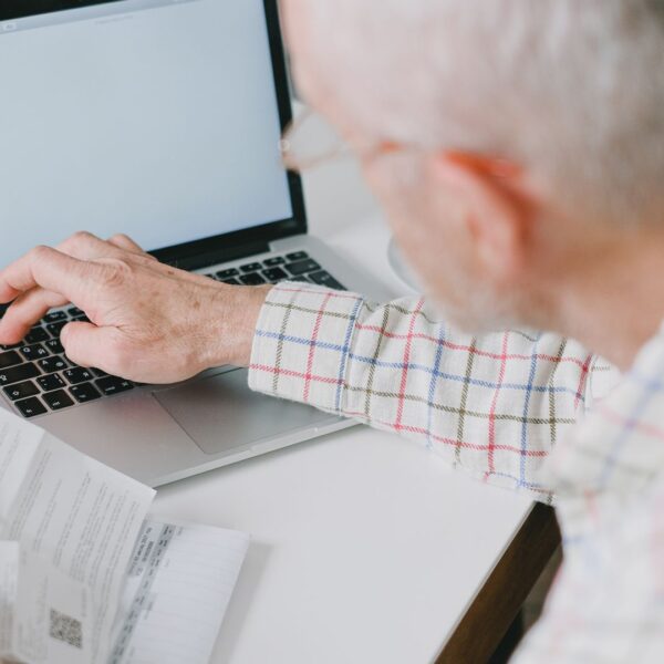 Quel élément piraté donne accès à tous ses comptes en ligne ?