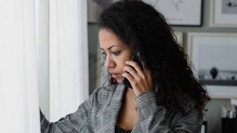 C’est quoi un numéro 0800 et est-il vraiment gratuit ?