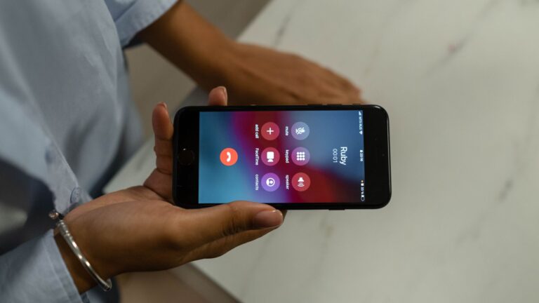 Comment ne plus recevoir d’appels de démarchage téléphonique ?